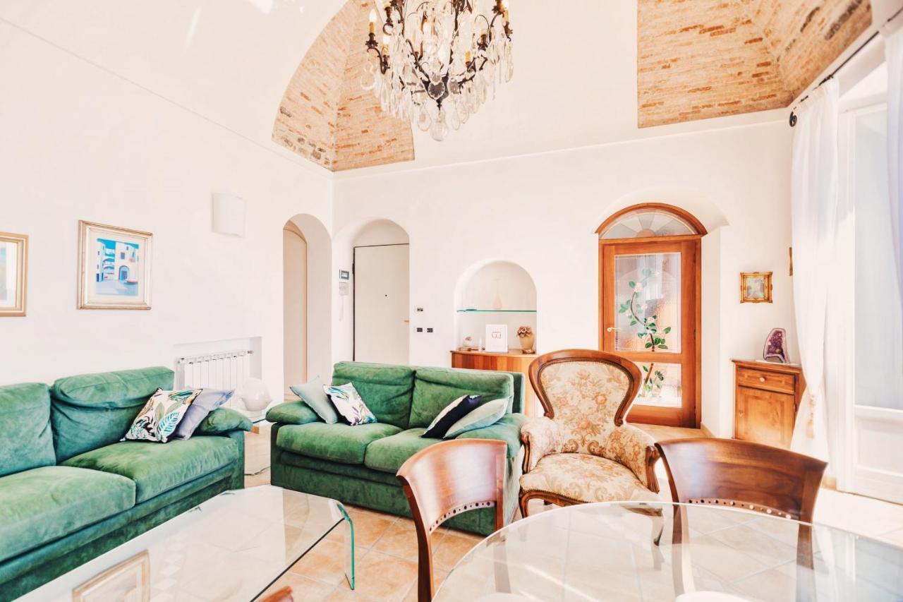 Appartamento Fronte Mare A Ospedaletti By Wonderful Italy Exterior foto